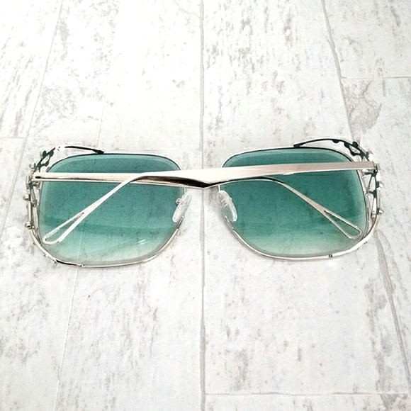 New Women's Polarized Luxury Square Oversized Sunglasses - Picture 4 of 8